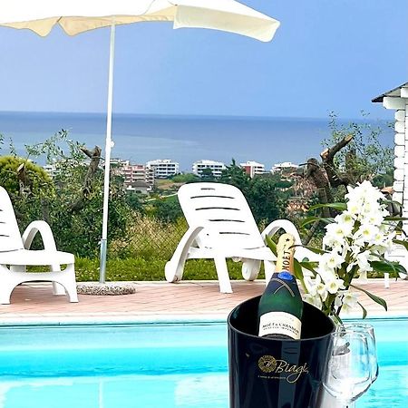 Vigneto - Italian Restaurant & B&B Villa Rosa Di Martinsicuro Eksteriør bilde